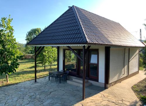 Brebu Holiday House