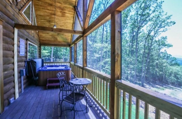 Breccia Cabin