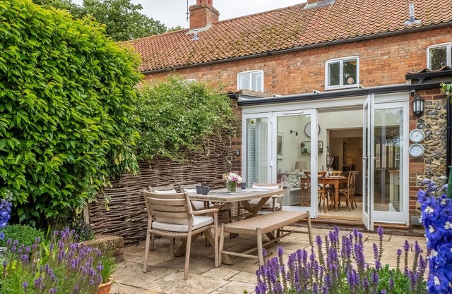 Breeze Cottage in the heart of Brancaster