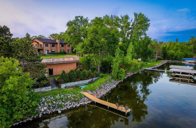 Breezy Hills -Lake Bemidji, King bd, Kayaks, PB Trail!