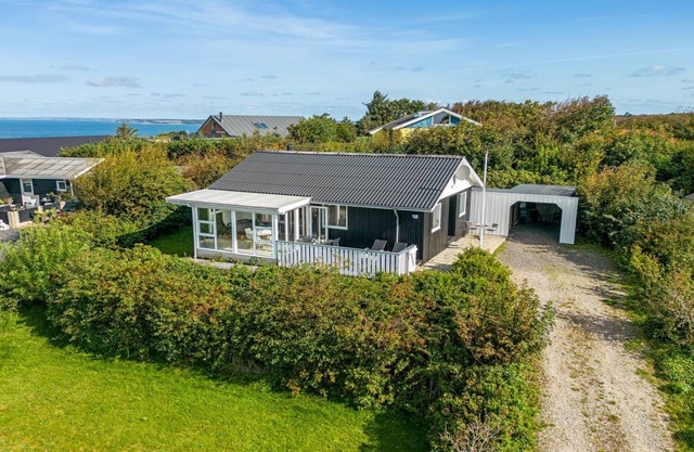 "Brenda" - 300m to the inlet by Interhome
