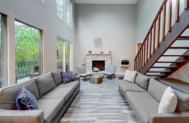 Brentwood Burrow