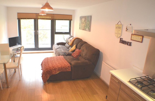 Confortable-Apartamento-Baño Privado-Balcón