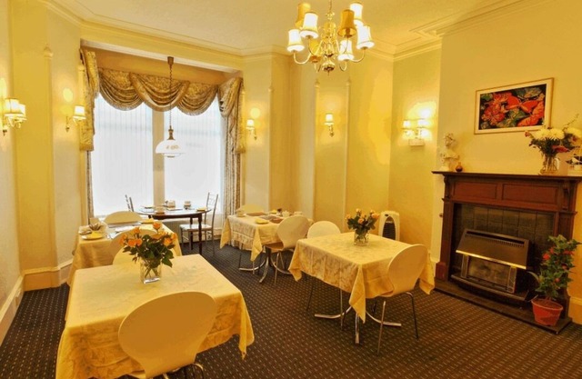 Brentwood Villa Bed and Breakfast