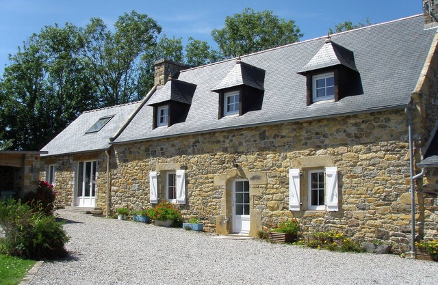 Breton stone house, 400 m from the sea, Camaret, Roscanvel.