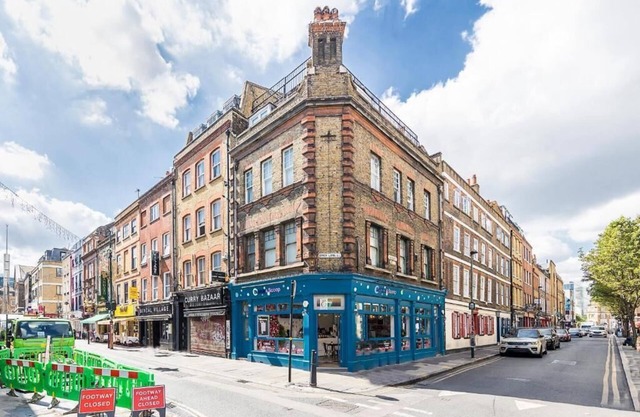 BRICKLANE HOUSE