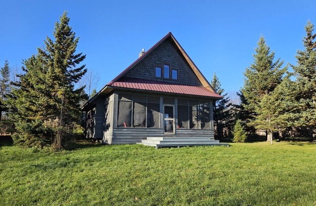 Brickyard Lakeside Retreat