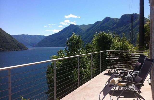 Apartamento con terraza y vistas al lago Como
