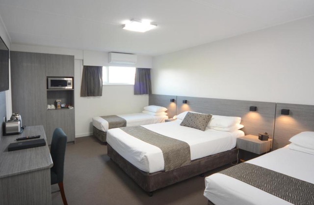 Bridge Hotel