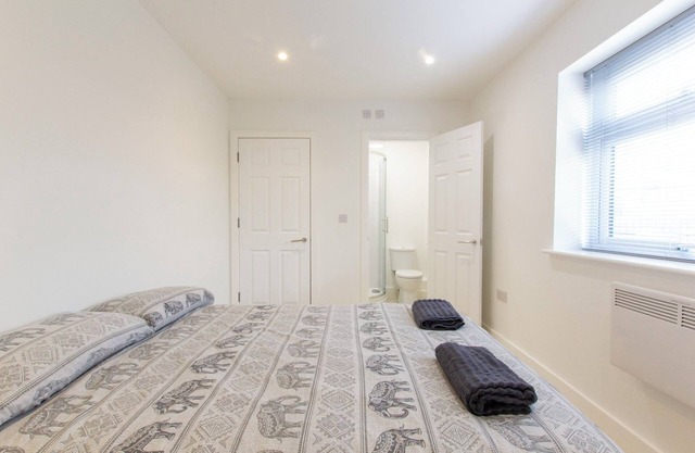 Bridge Road - Room 2a