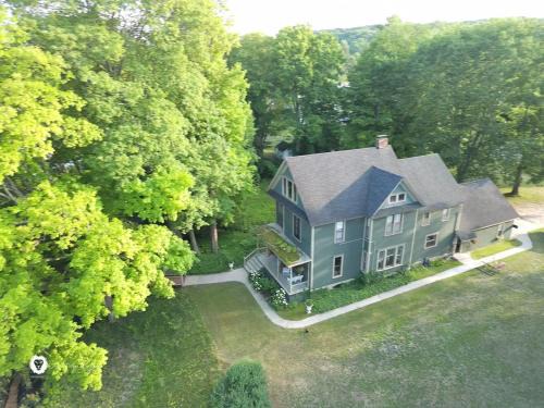 Bridgewalk Estate a Wanderlust Abodes property