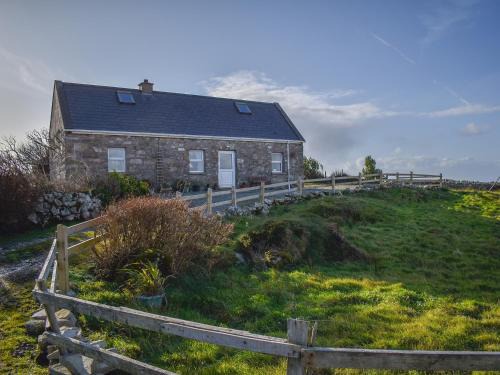 Bridies Holiday Cottage Roundstone by Trident Holiday Homes