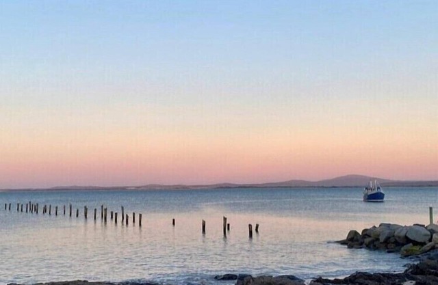 Bridport Bay Inn