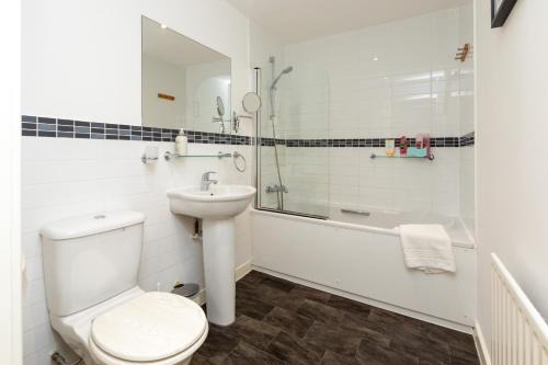 Bright & Airy 1 Bedroom Apartment in Trendy Peckham