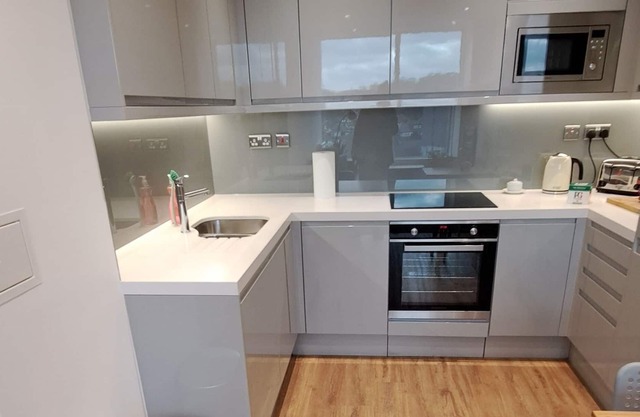Bright and comfortable one bedroom flat