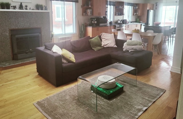 Bright and spacious 3 Bedrooms with Terrace