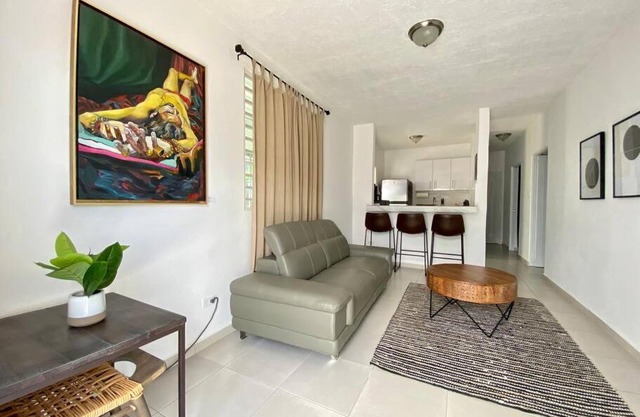 Bright and spacious 3BR 1BA w/ terrace & garage