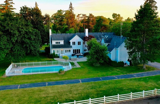 Bright and spacious farm house retreat.