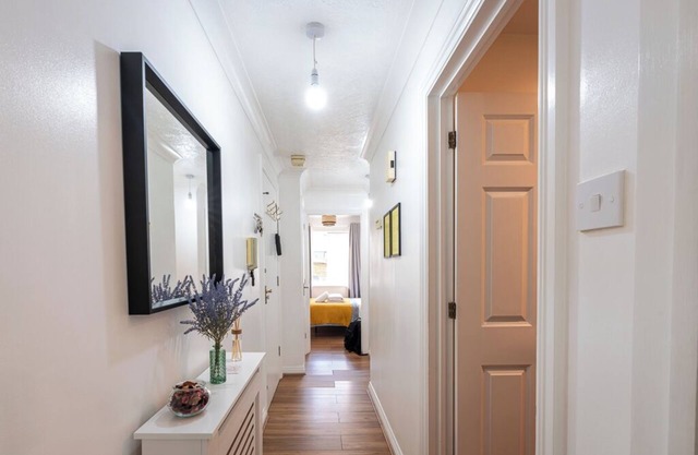 Bright and spacious flat with free parking