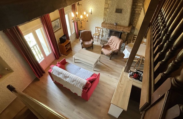 Casa luminosa y cálida en el corazón de la granja.