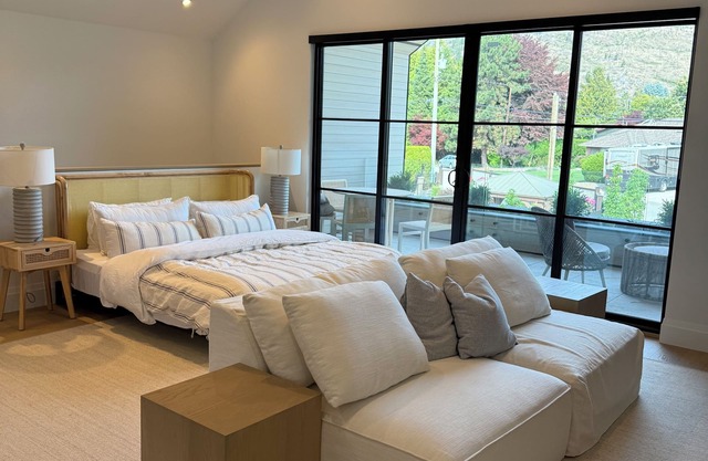 Bright Beach Studio – Steps from Ocean Access | King Bed + Patio