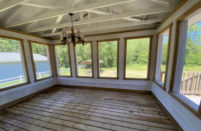 Bright beautiful cabin in Gimli