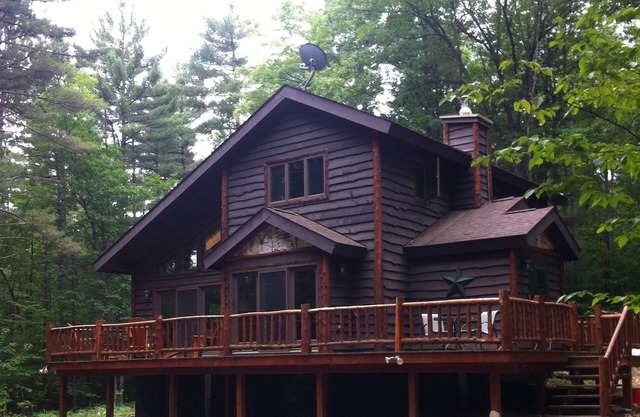 Retiro de cabina brillante felizmente situado a 7 millas de Whiteface Mt