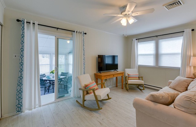 Bright Cape May Vacation Rental < 1 Mi to Ocean