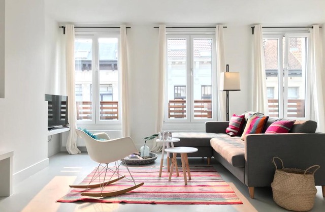 Bright City Design House!