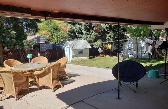 Bright House Unit: Your Private Retreat!