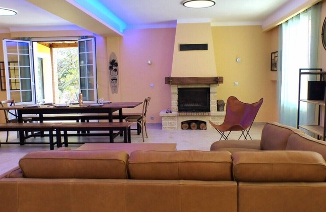Bright house with garden and private pool