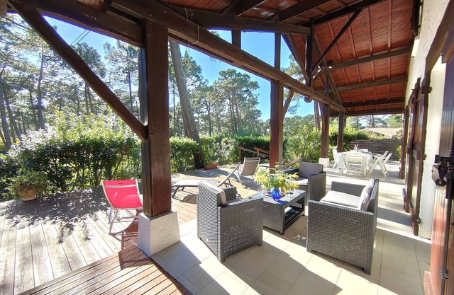 Villa luminosa estilo landés con jardín, cerca de playas y comercios en Piraillan