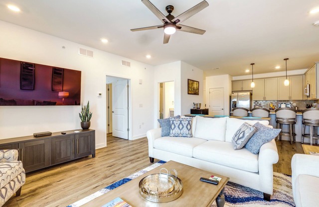 Bright Lewes Condo w/ Balcony, 7 Mi to Beach!