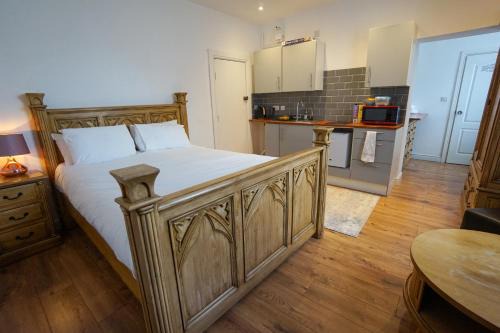 Bright lovely Studio in Birminghams Jewellery Quarter