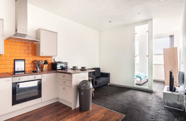 Fantastic 1 Bedroom Apartment in Central Blackburn