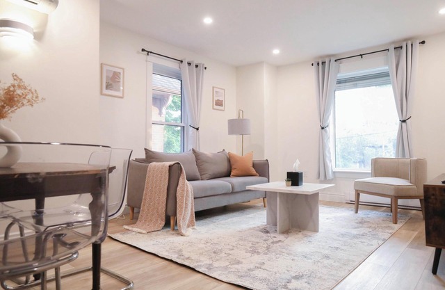 Bright & Modern 2BR | Near DT & Hospital