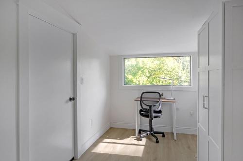 Bright Modern Flat Mins To Hospital