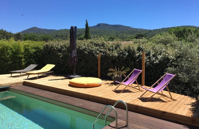 Modern and bright villa between Aix and Marseille