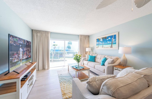 A estrenar Condominio frente al mar directo brillante y con playas - Junto al muelle!