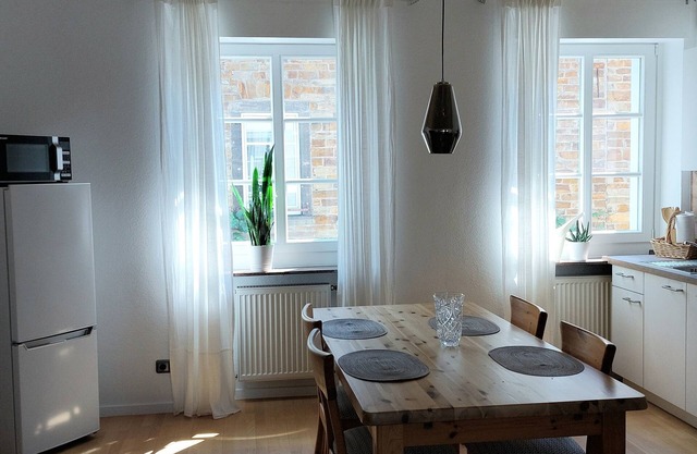 Bright, spacious 38m2 apartment/studio for temporary living