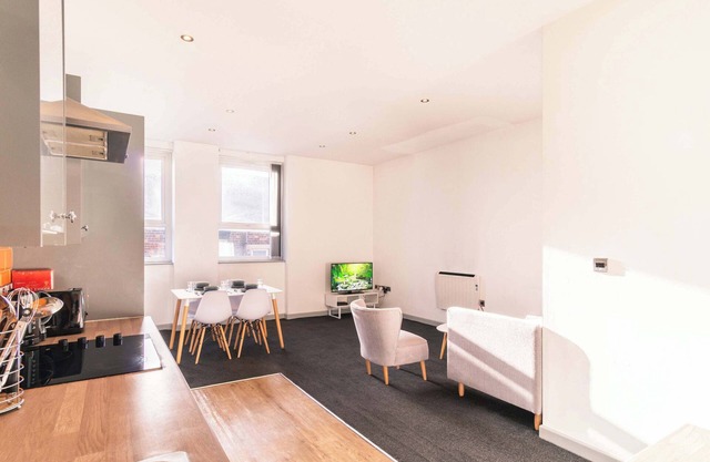 Modern Central Blackburn 2 Bed Apartment