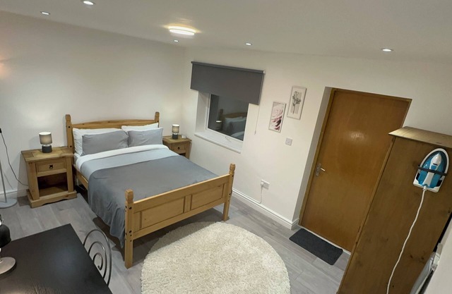Bright & Spacious Entire 1- Bedroom Apartment with Living Room & Private Garden