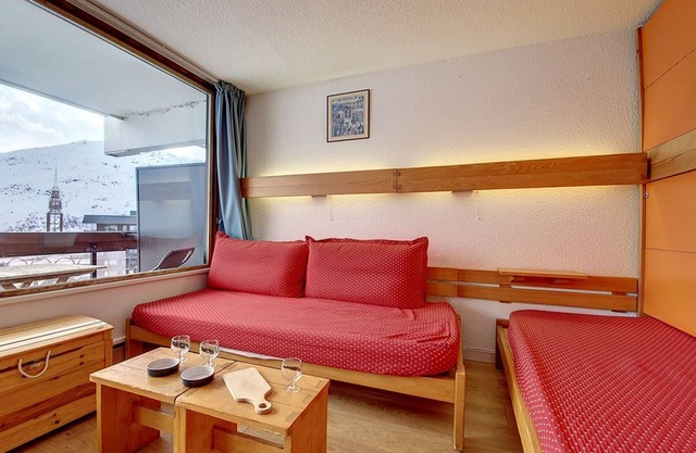Bright Studio at the Foot of the Slopes with Balcony