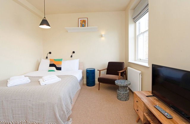Bright Studio on Regents Park Road