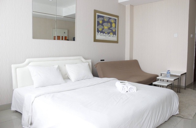 Bright Studio Room at Dago Suites Apartment near ITB