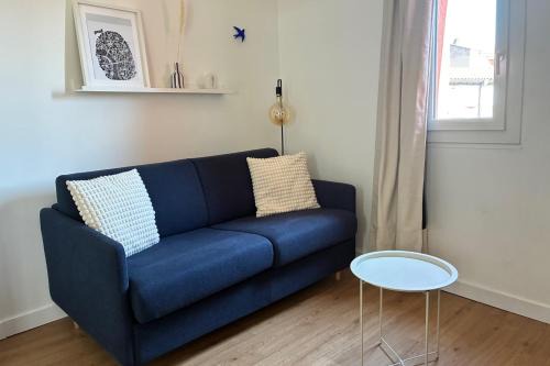 Bright studio with rooftop view of Toulouse