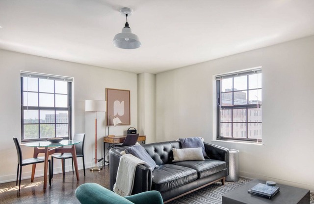 Bright Uptown 1BR w/ Gym w/ Boxing Ring, nr Red Line, by Blueground