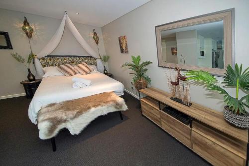 Brighton Shores 1 bedroom apartment