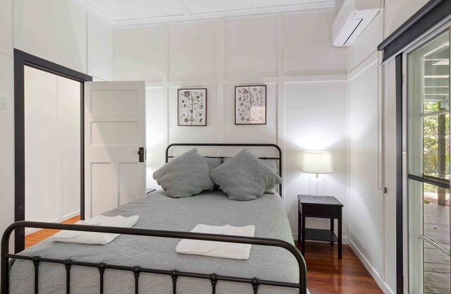 Brightside Holidays - Sunshine Coast Hinterland
