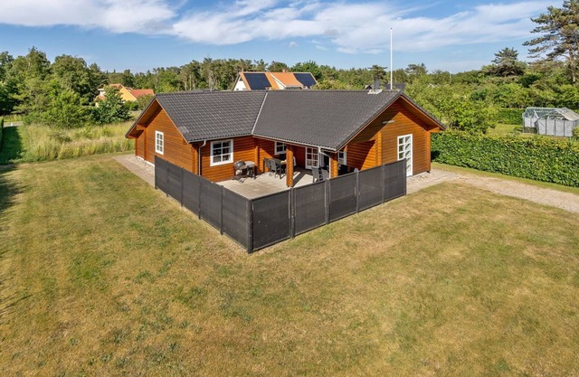 "Brigitta" - 1.5km from the sea by Interhome